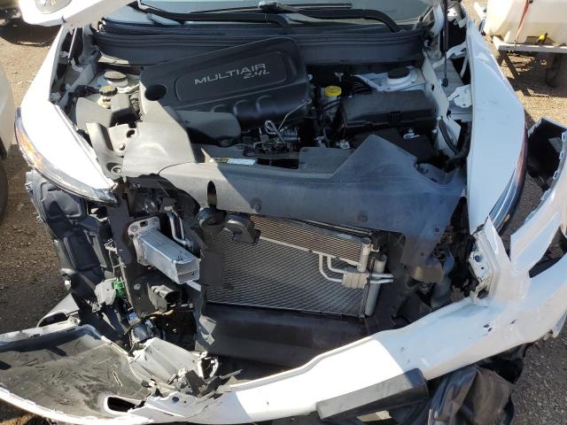 1C4PJLCB8JD615917 Jeep Cherokee Latitude
