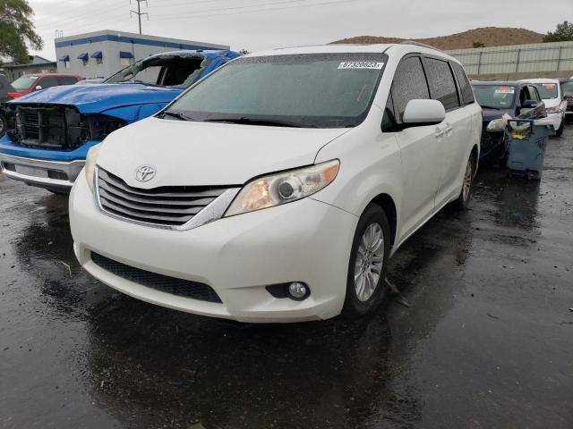 2015 Toyota Sienna XLE