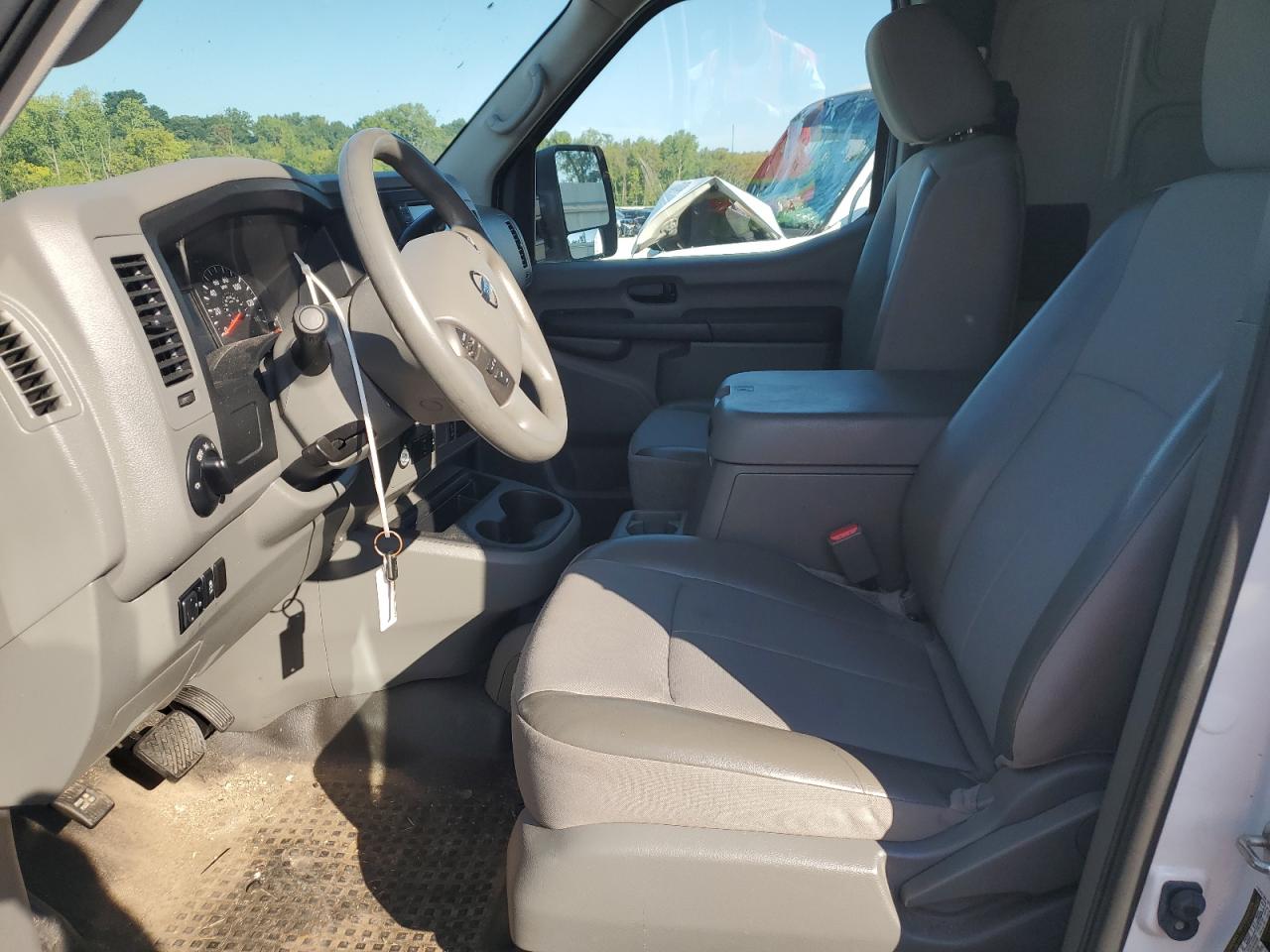 1N6AF0LY1KN809031 NISSAN NV 2019