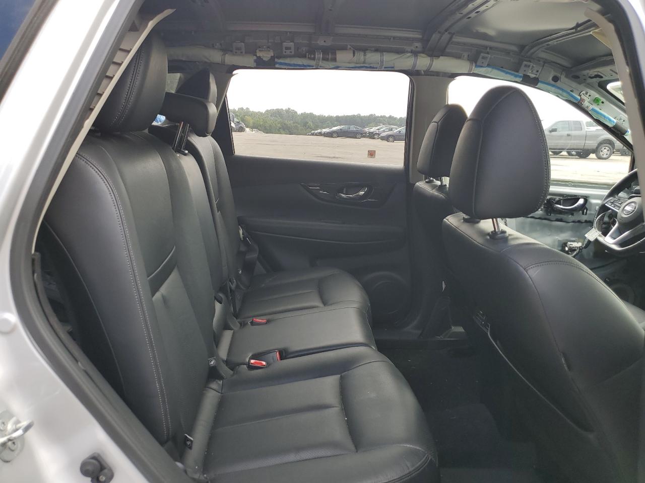 JN8AT2MT7HW140250 NISSAN ROGUE 2017