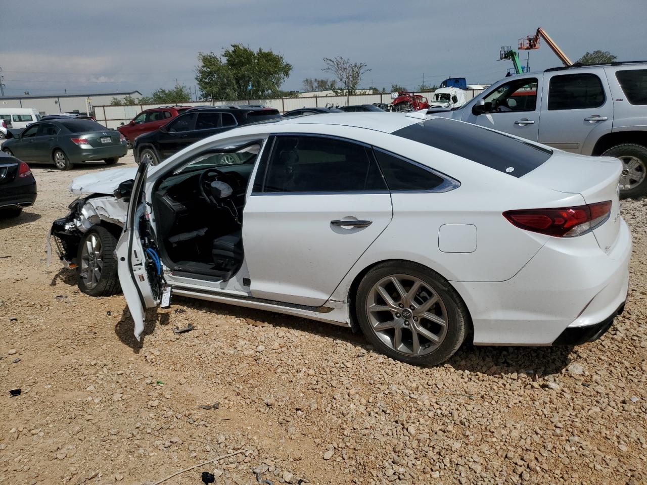 2018 Hyundai Sonata Sport vin: 5NPE34ABXJH665366