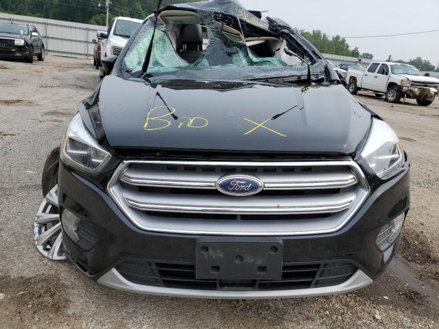 1FMCU9JD8HUC82332 Ford Escape Titanium