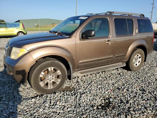 2005 Nissan Pathfinder LE