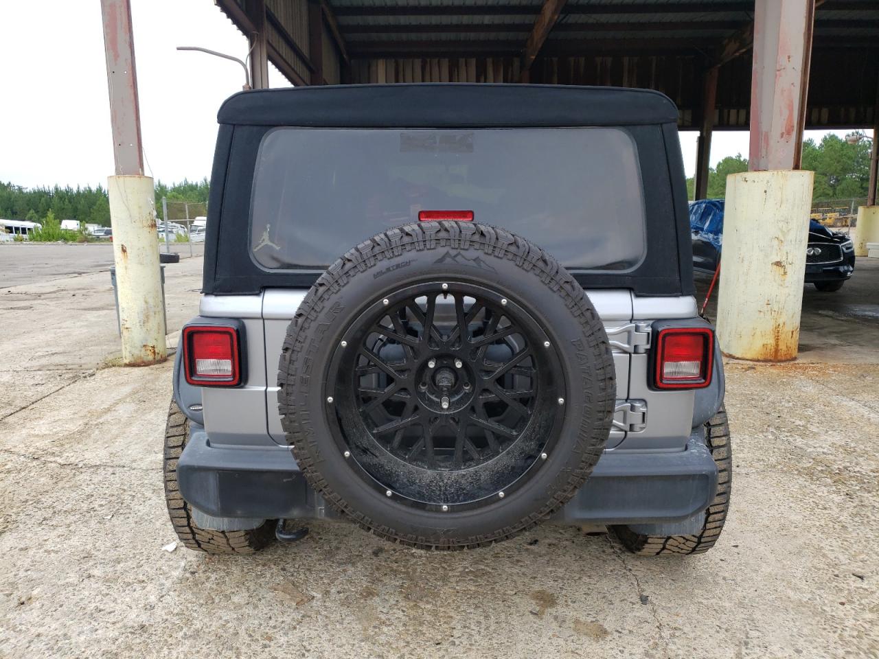 1C4HJXDG5KW664746 Jeep Wrangler U 6