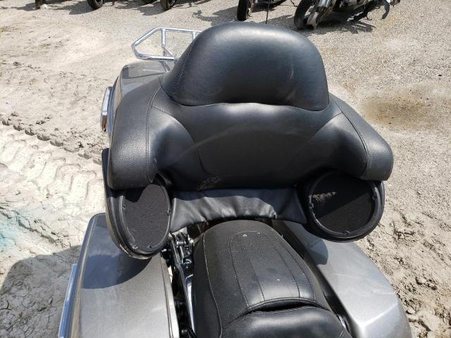 2017 HARLEY-DAVIDSON FLTRU 1HD1KGD18HB686992