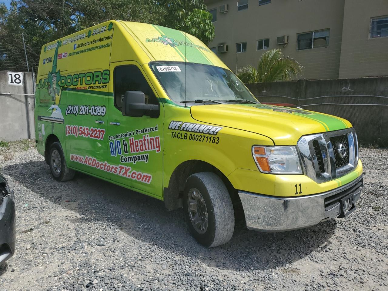 1N6BF0LY1HN809706 NISSAN NV 2017