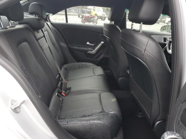 W1K3G4FB1MJ269963 Mercedes-Benz A 220 4matic