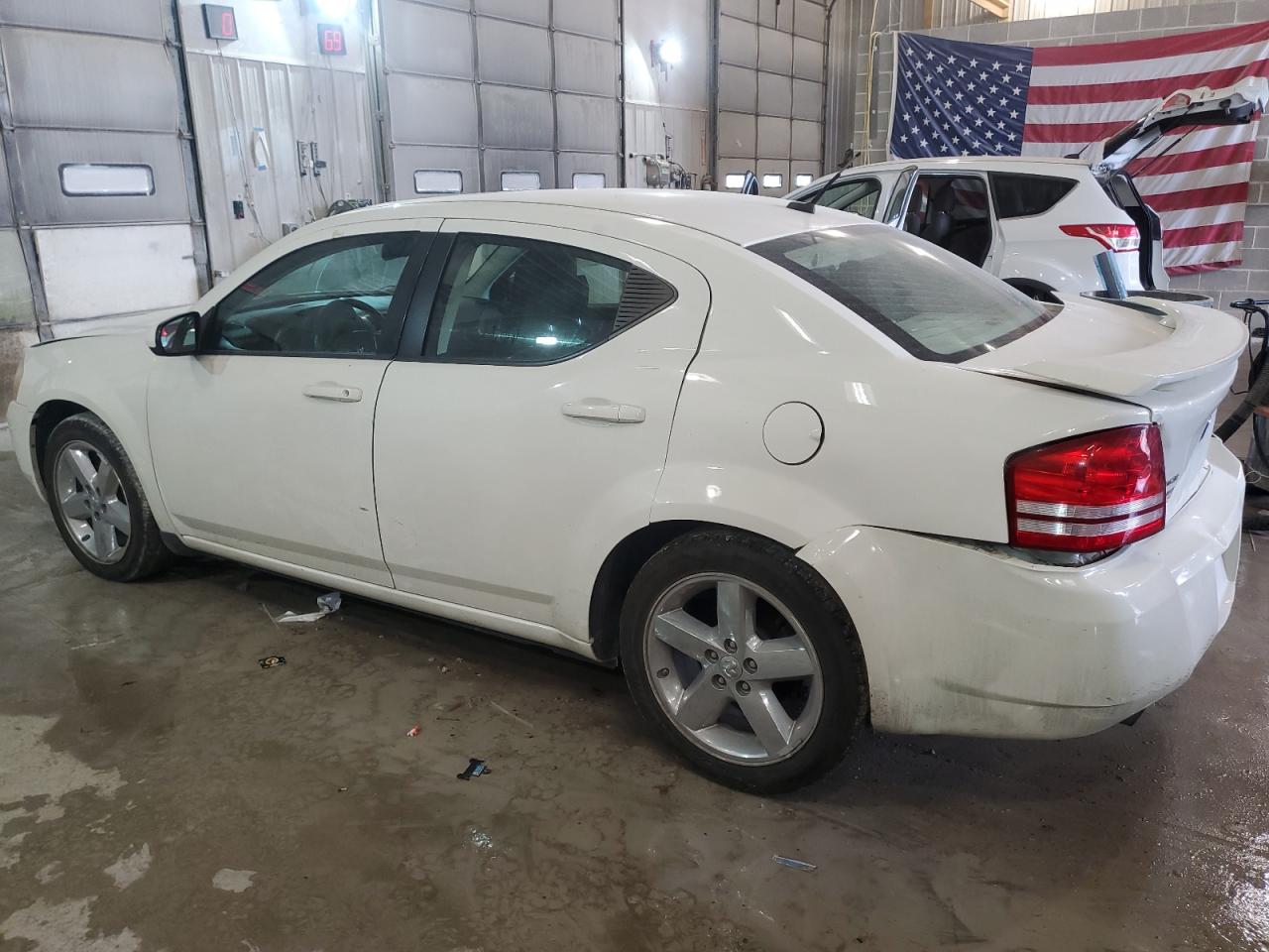 1B3CC5FV9AN173414 2010 Dodge Avenger R/T