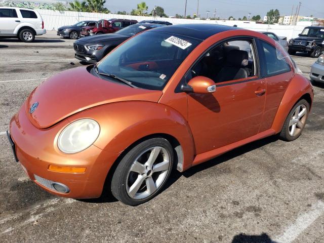 2010 Volkswagen New Beetle 