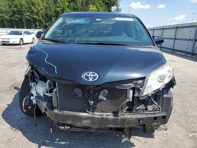 5TDYZ3DC1HS812334 Toyota SIENNA XLE