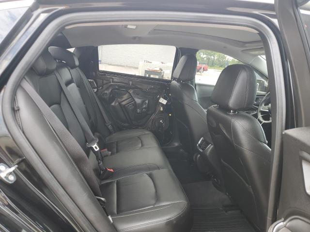 2017 Chevrolet Malibu - Image 10