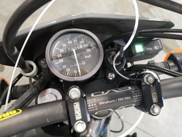 2014 SUZUKI DR650 SE - JS1SP46A6E2100802