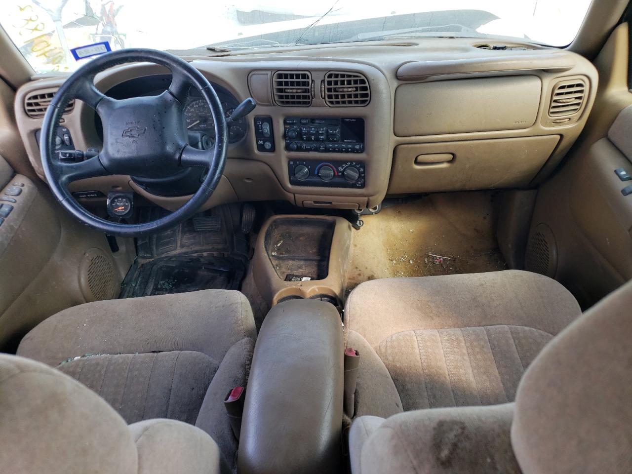 1GNCS13W02K158396 2002 Chevrolet Blazer