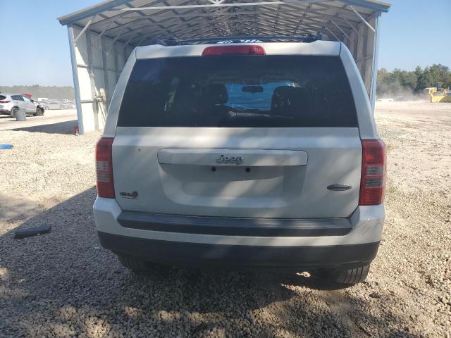1C4NJPFB2ED692086 Jeep Patriot Latitude