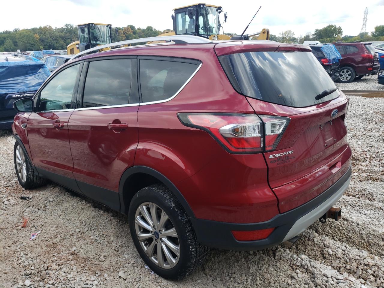 1FMCU9J95HUA36916 FORD ESCAPE 2017