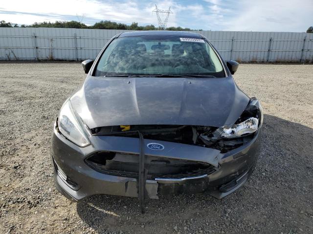 1FADP3K2XFL222135 Ford FOCUS SE