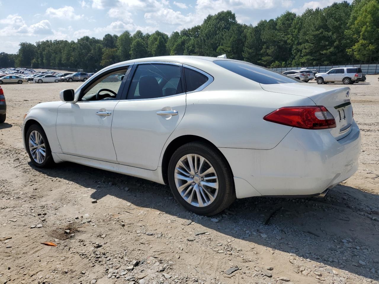 JN1AY1AR0BM570742 2011 Infiniti M56 X