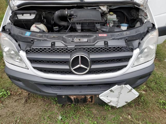 Lot #2408610872 2011 MERCEDES-BENZ SPRINTER 2 salvage car