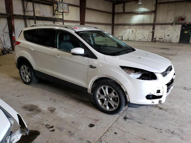 1FMCU9J9XFUC33495 Ford Escape Titanium