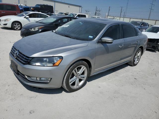 2013 Volkswagen Passat SEL