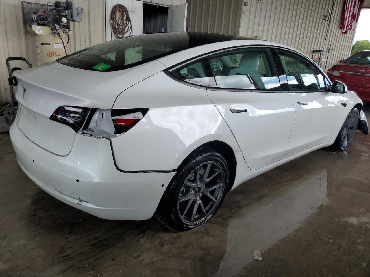 Lot #2148882304 2022 TESLA MODEL 3