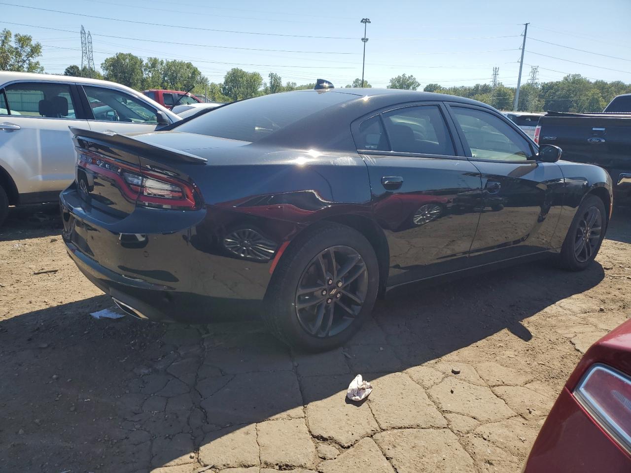 2C3CDXJG8KH691142 Dodge Charger SX 3