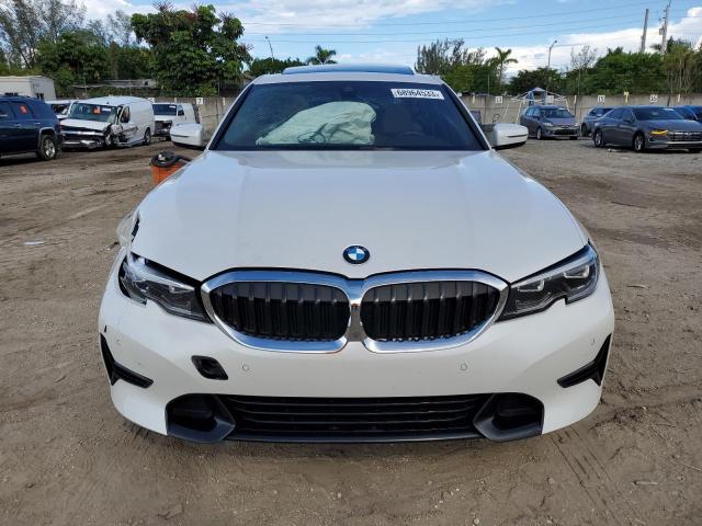 3MW5R1J05L8B15541 BMW 3 Series 330I 5