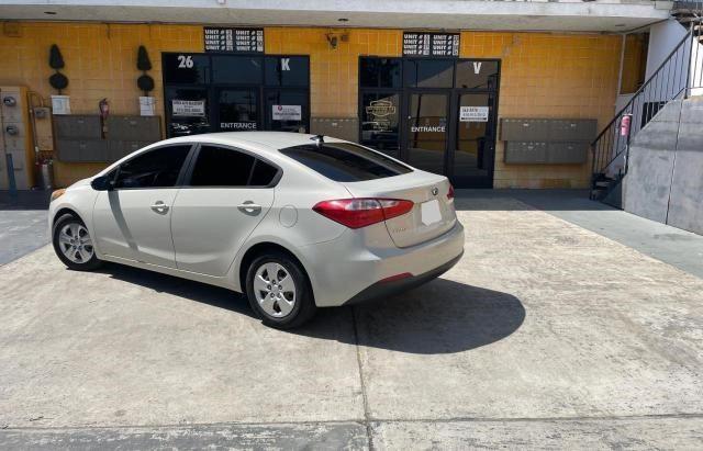 KNAFK4A60F5324329 KIA FORTE LX