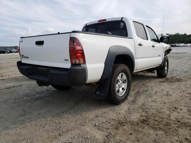 Пікапи TOYOTA TACOMA 2013 Білий