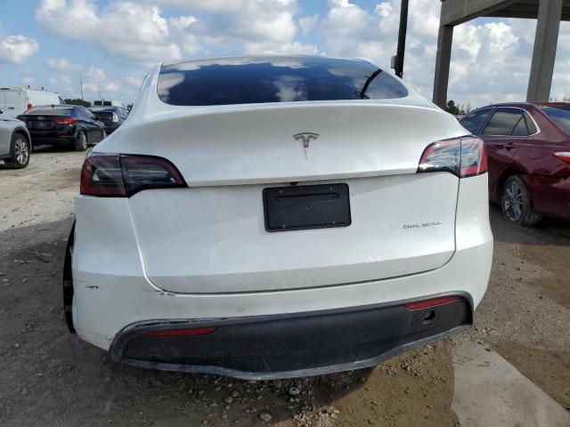 7SAYGDEE9NF368439 Tesla Model Y  6