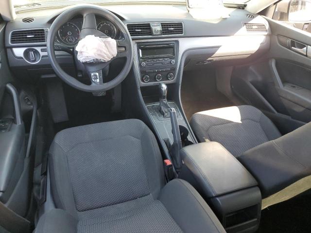  VOLKSWAGEN PASSAT 2015 Золотий