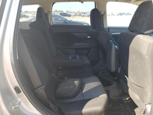 JA4AD3A32JZ023435 Mitsubishi Outlander Se