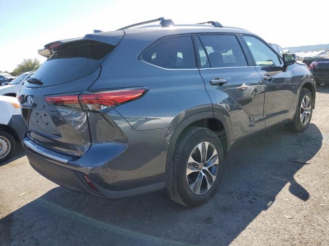 VIN 5TDKDRBH7PS025229 2023 Toyota Highlander, L no.3