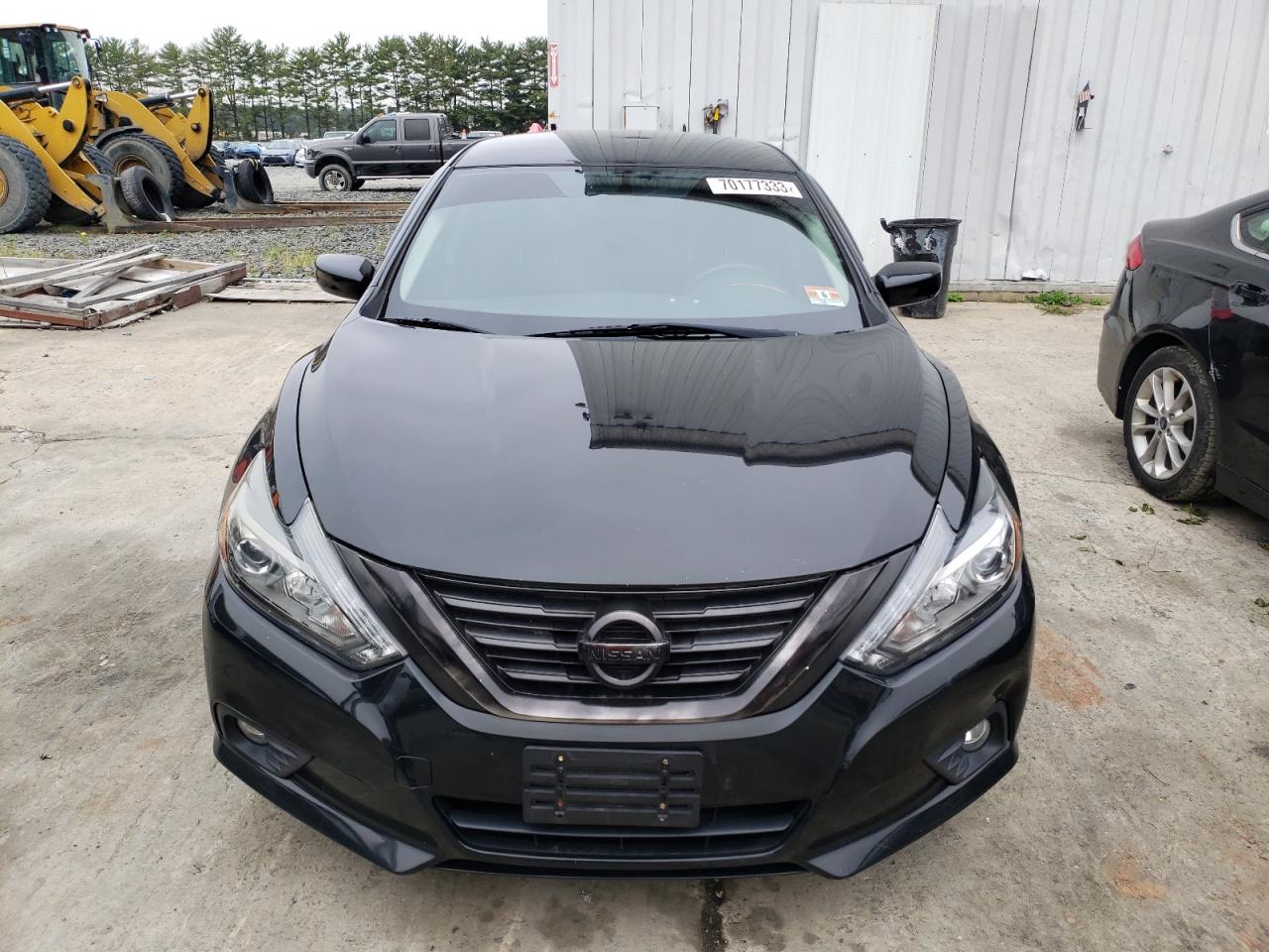 2017 Nissan Altima 2.5 vin: 1N4AL3AP2HC186987