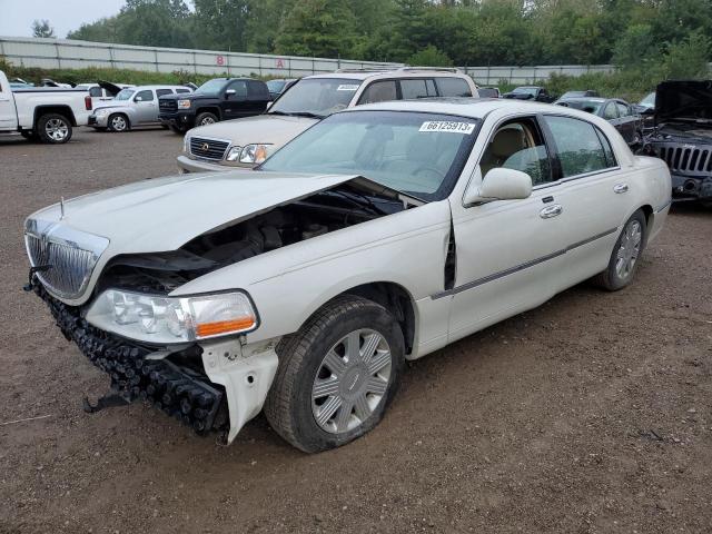 2004 Lincoln Town Car Ultimate