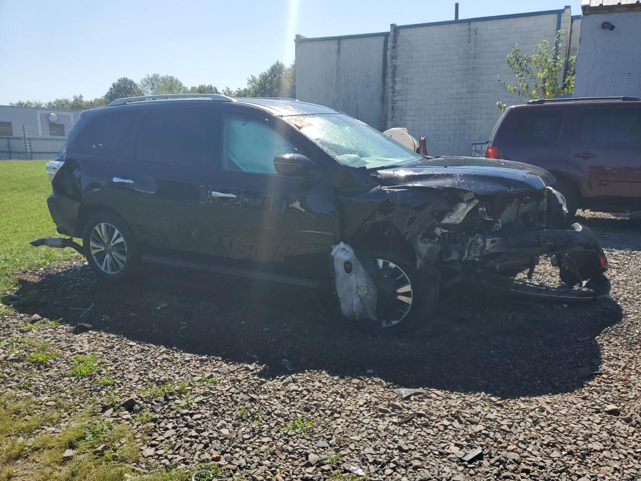 2018 Nissan Pathfinder S vin: 5N1DR2MM0JC664357