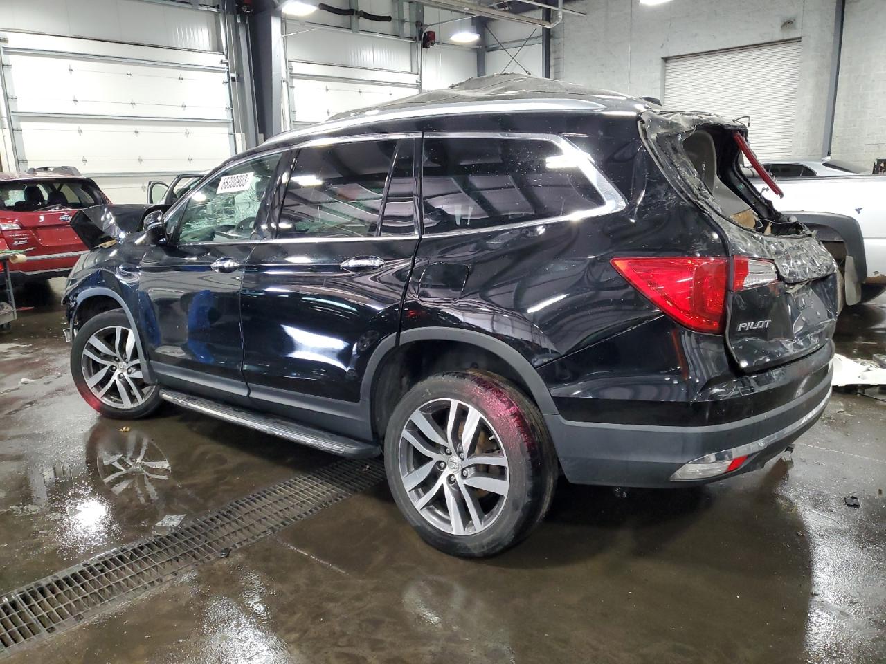 5FNYF6H92HB017676 2017 Honda Pilot Touring