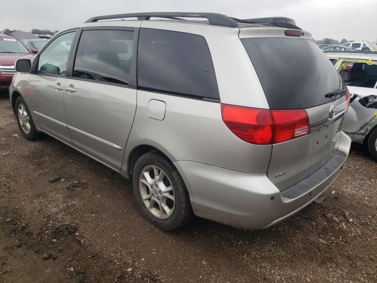 2004 TOYOTA SIENNA XLE for Sale | IL - CHICAGO NORTH | Thu. Jan 04 ...