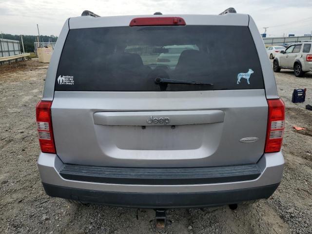 1C4NJRFB1GD668246 Jeep Patriot Latitude