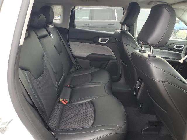 3C4NJCBB1NT204996 Jeep Compass Latitude