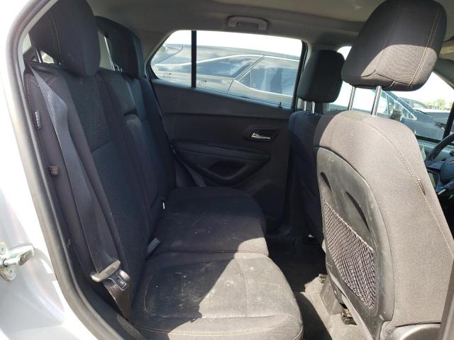 3GNCJKSB6HL194219 Chevrolet TRAX LS