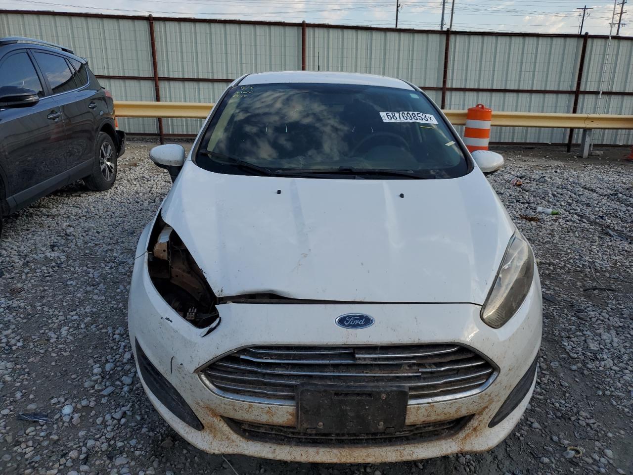 3FADP4BJ5KM116813 Ford Fiesta SE 5