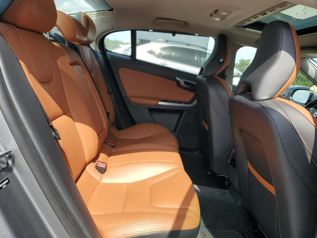 Седани VOLVO S60 2016 Сірий