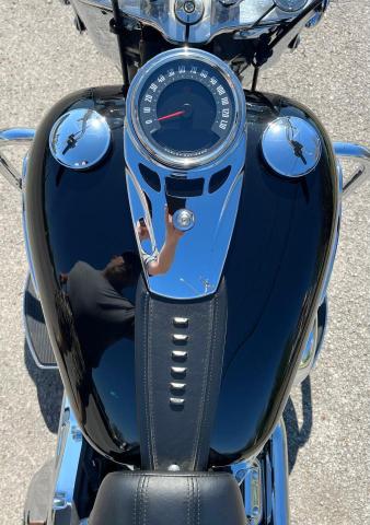 2020 HARLEY-DAVIDSON FLHC 1HD1YAJ16LB030122