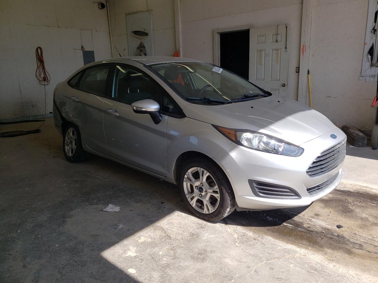 3FADP4BJ6GM142196 2016 Ford Fiesta Se