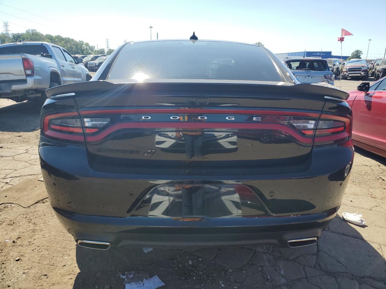 2C3CDXJG8KH691142 Dodge Charger SX 6