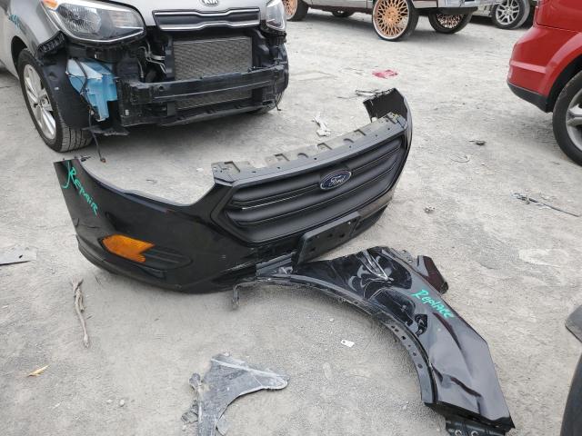 1FMCU0F76KUA88808 Ford ESCAPE S
