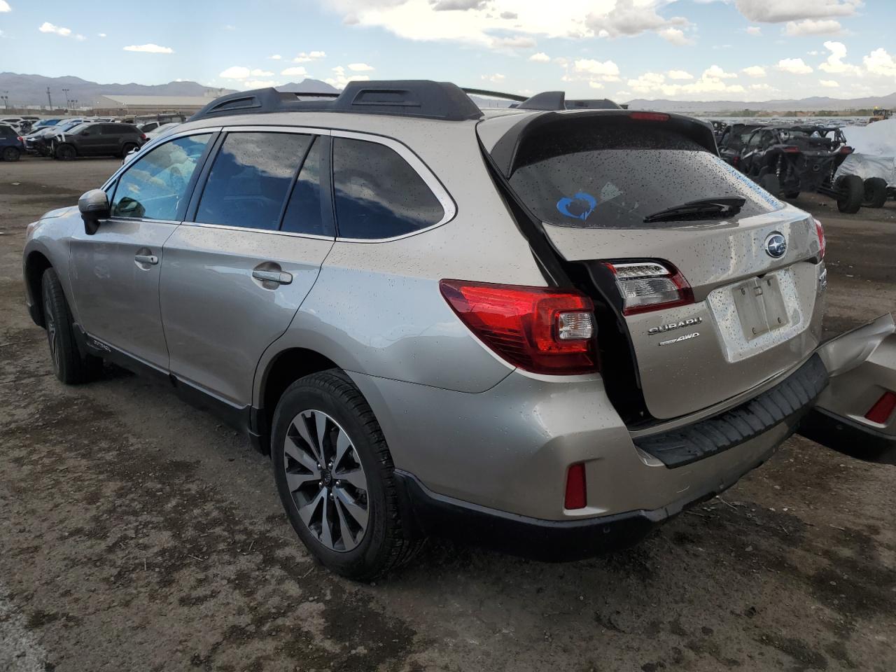 2017 Subaru Outback 3.6R Limited vin: 4S4BSENC4H3306739