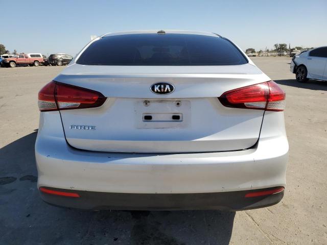 3KPFK4A78JE185835 KIA FORTE LX