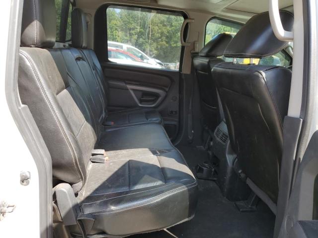 1N6BA0EC6FN505722 Nissan TITAN S